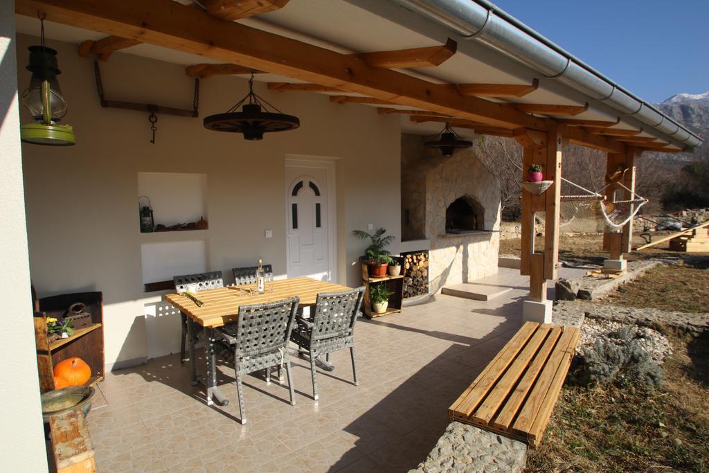 Oak House Villa Zadvarje Eksteriør bilde