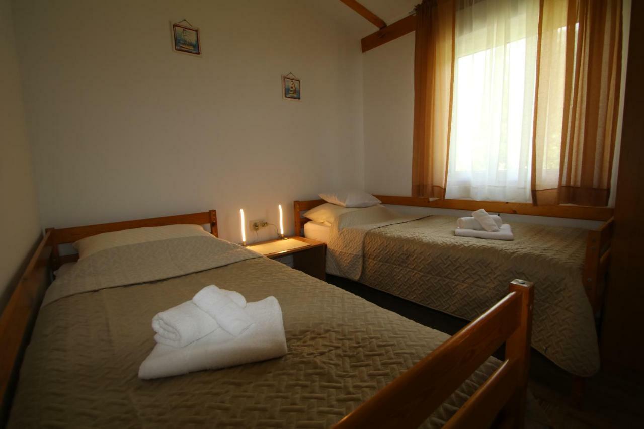Oak House Villa Zadvarje Eksteriør bilde